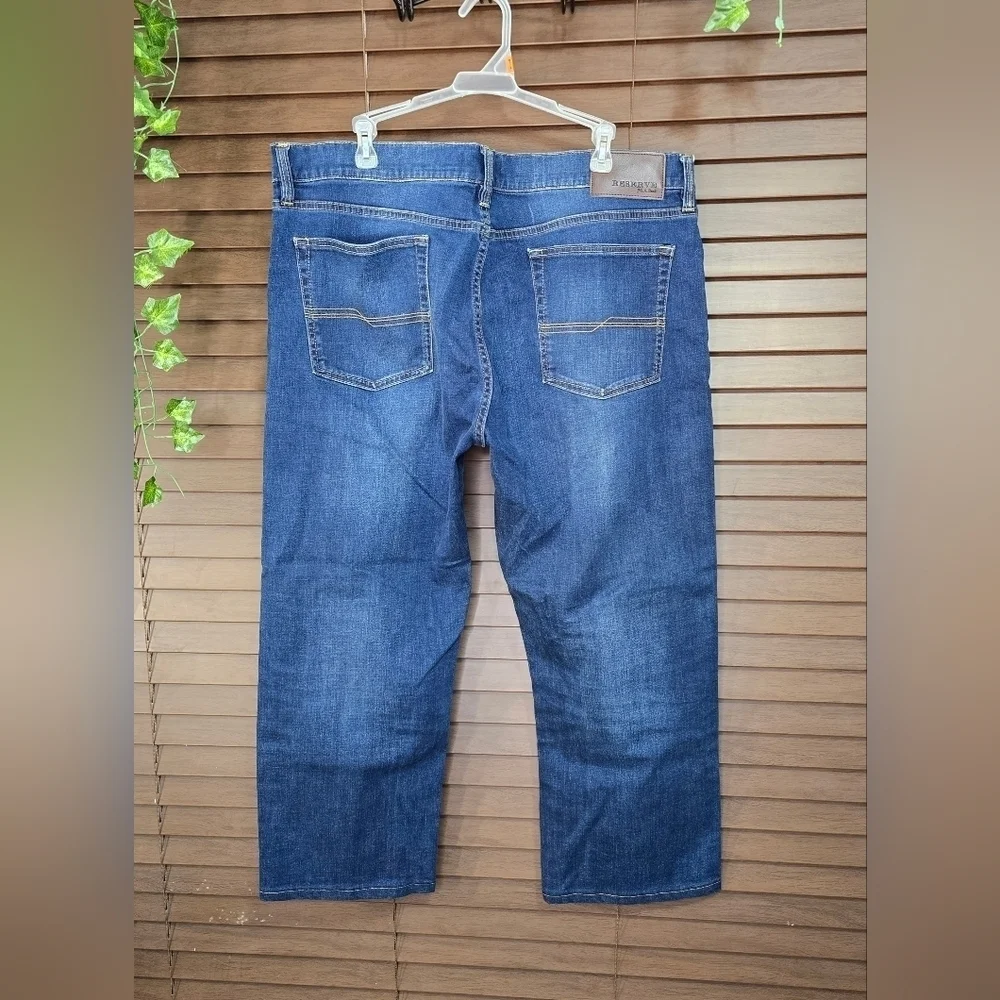 Jos.A.Bank Reserve Relaxed Fit Midwash Denim Straight Leg Men's Jeans 38x26